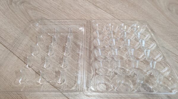 Caserole ouă de prepeliță 24 bucăți, plastic transparent